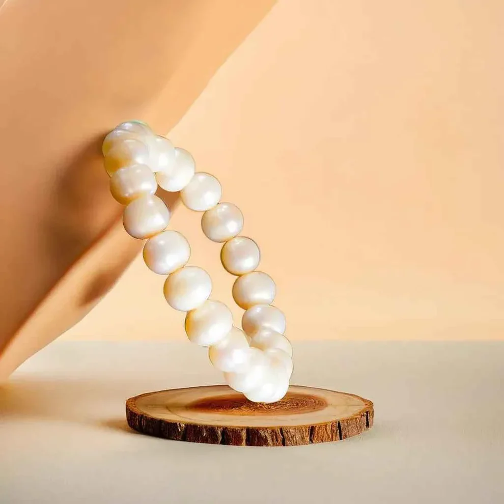 Fresh Water Pearl Bracelet - With Certificate view 3