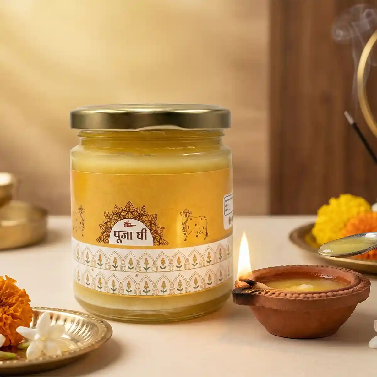 Chandra (Peace and Emotional Balance) Candle view 3